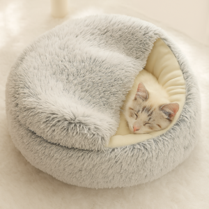 Cozy Round Cat Bed with Cream Tabby